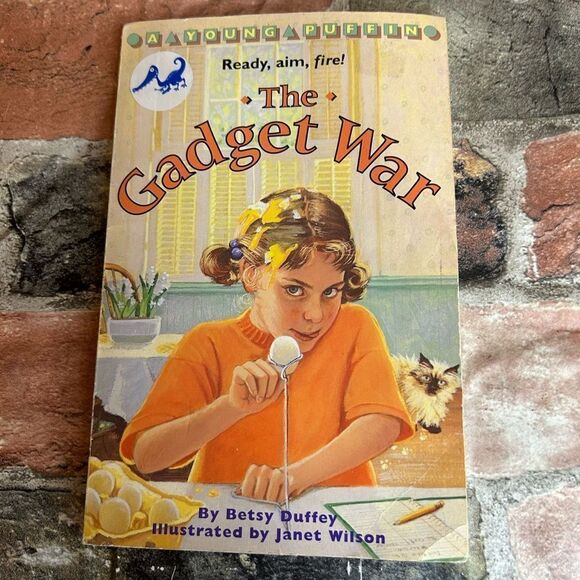 5 for $25🔥The Gadget War (Paperback Book) - Picture 1 of 4